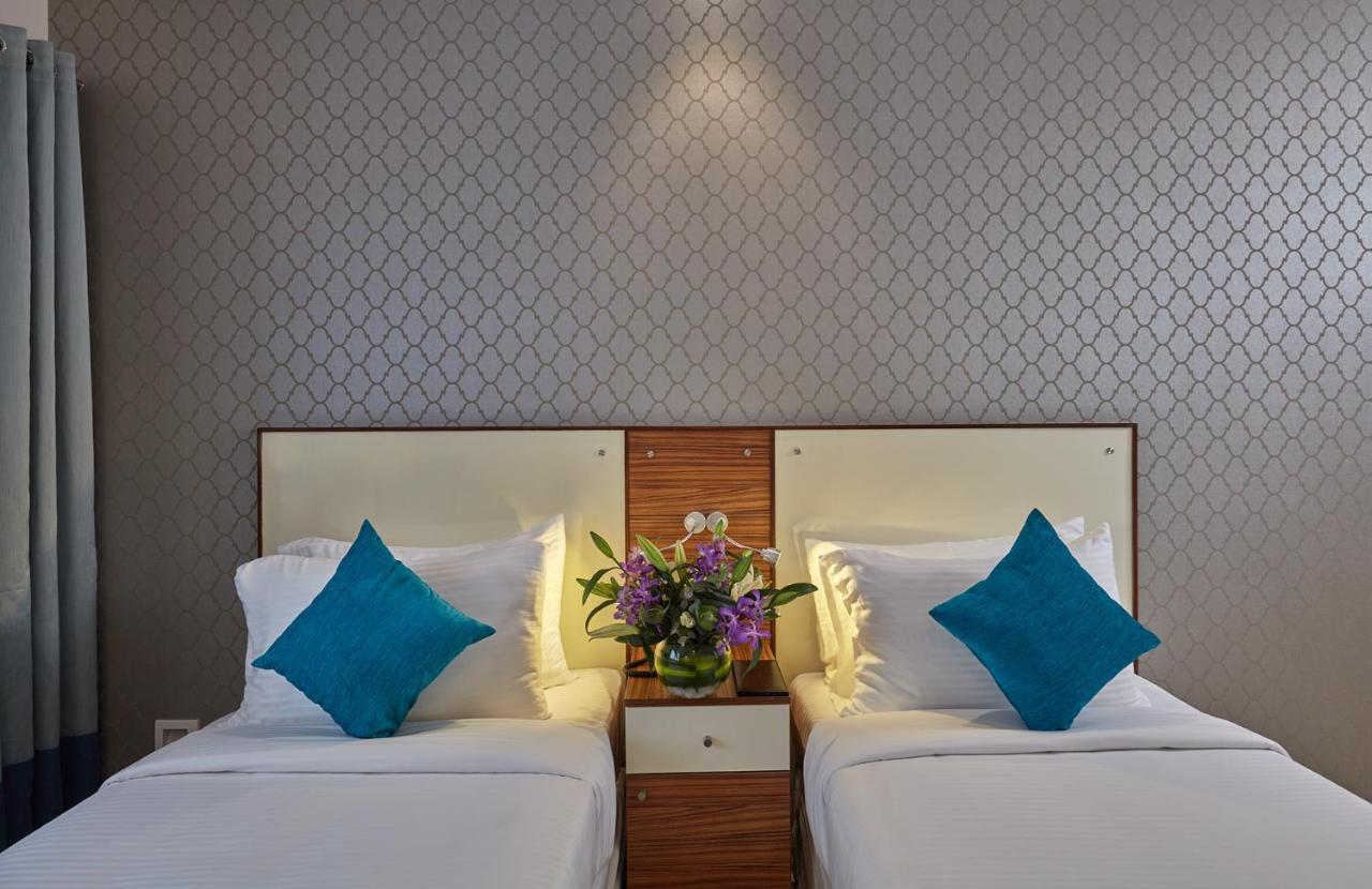 Regenta Inn Indiranagar Bangalore Bagian luar foto