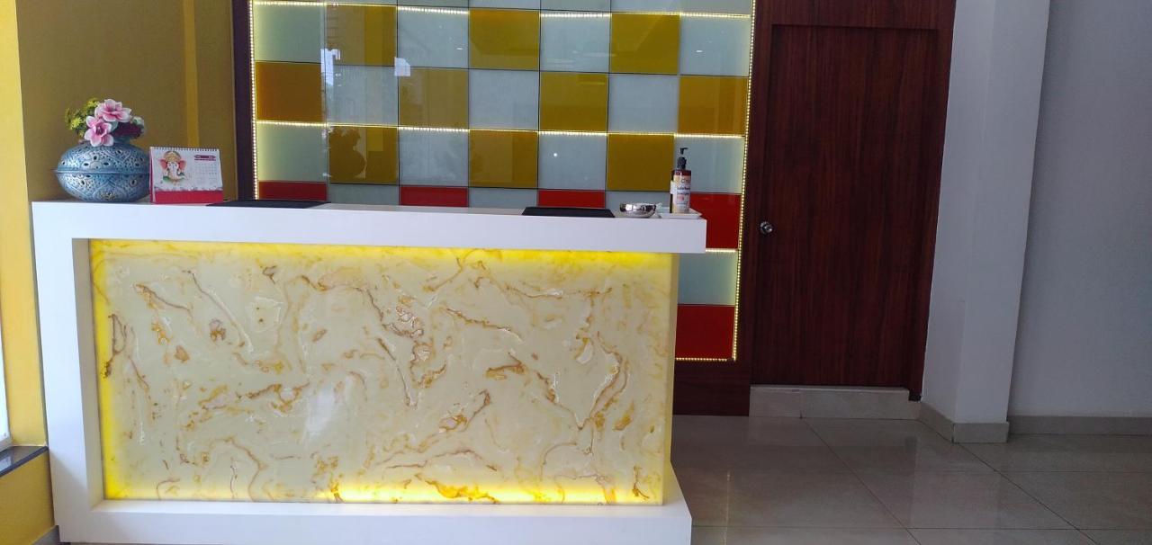 Regenta Inn Indiranagar Bangalore Bagian luar foto